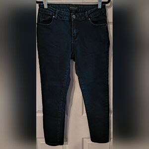 The Style Between Us Sz 9 Women's Black Ankle Jeans